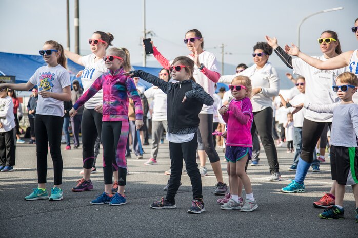 Community comes together for Color Me Aware Run