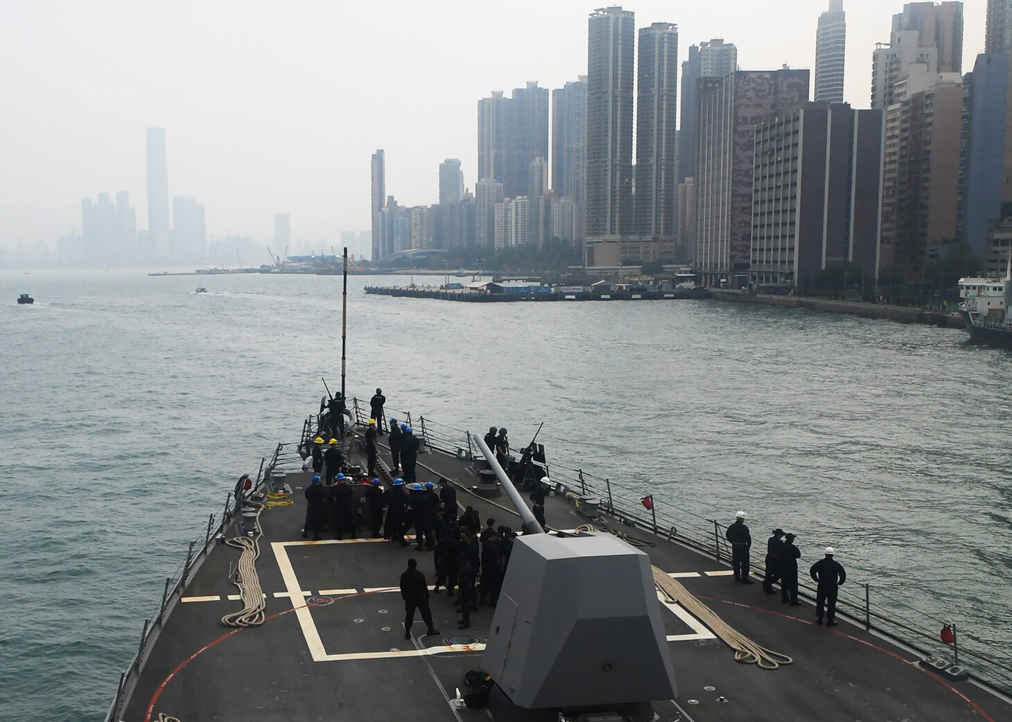 Sterett visits Hong Kong during 7th Fleet deployment