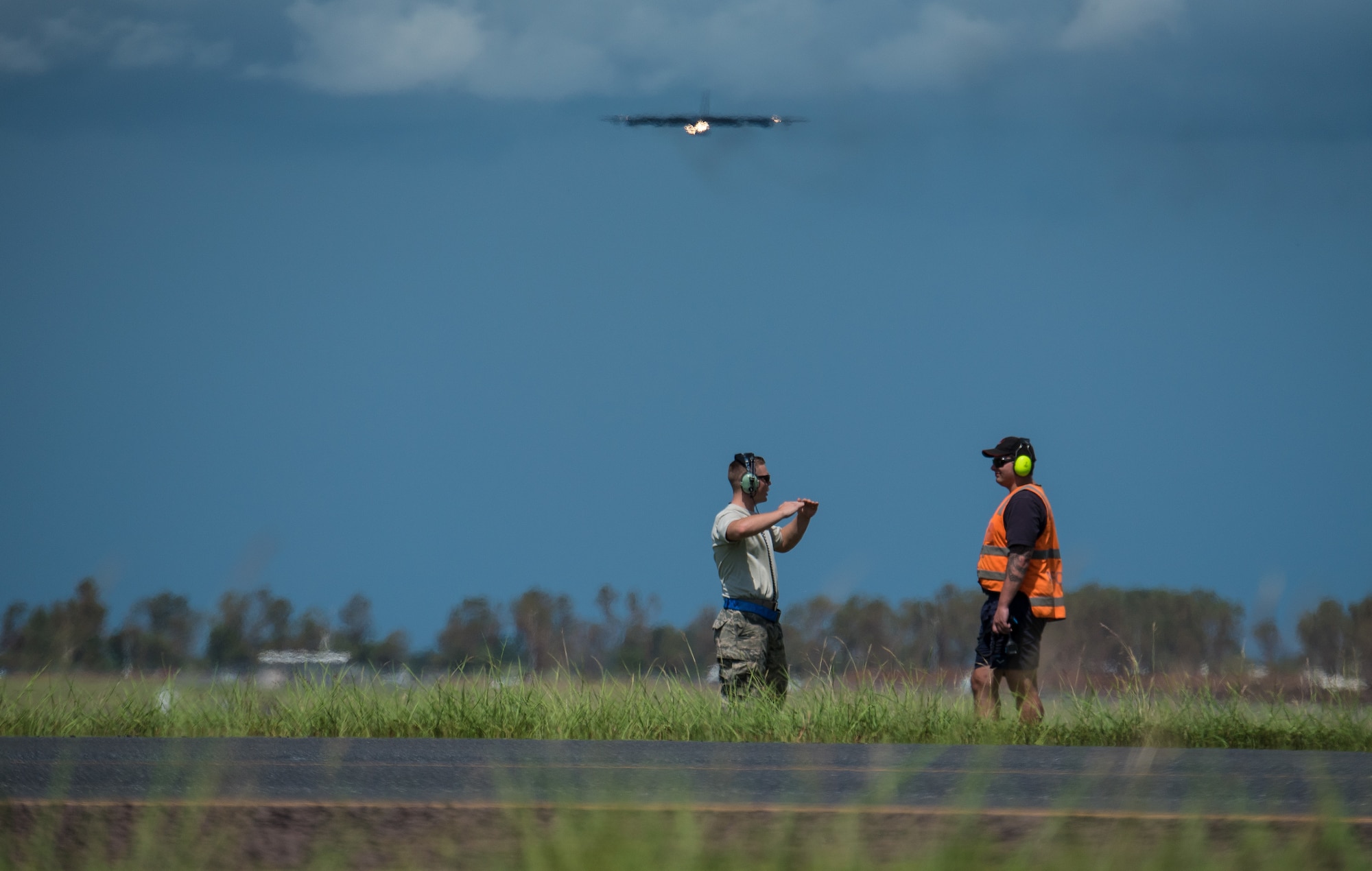 U.S. and Australian air forces train, increase interoperability at RAAF Darwin