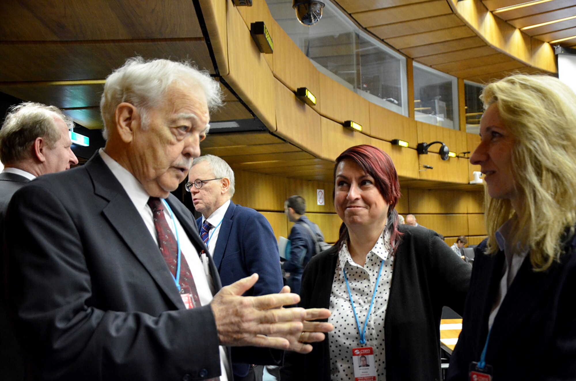 Dr. Bob Kemerait (left), a senior scientist with the Air Force Technical Applications Center, discusses seismic research with Dr. Daniela Ghica (center), senior researcher at Romania’s National Institute for Earth Physics and Dr. Mihaela Popa, Head of Romania’s National Data Center, at the Comprehensive Test Ban Treaty Organization’s headquarters in Vienna March 19, 2018.  (U.S. Air Force photo by Susan A. Romano)