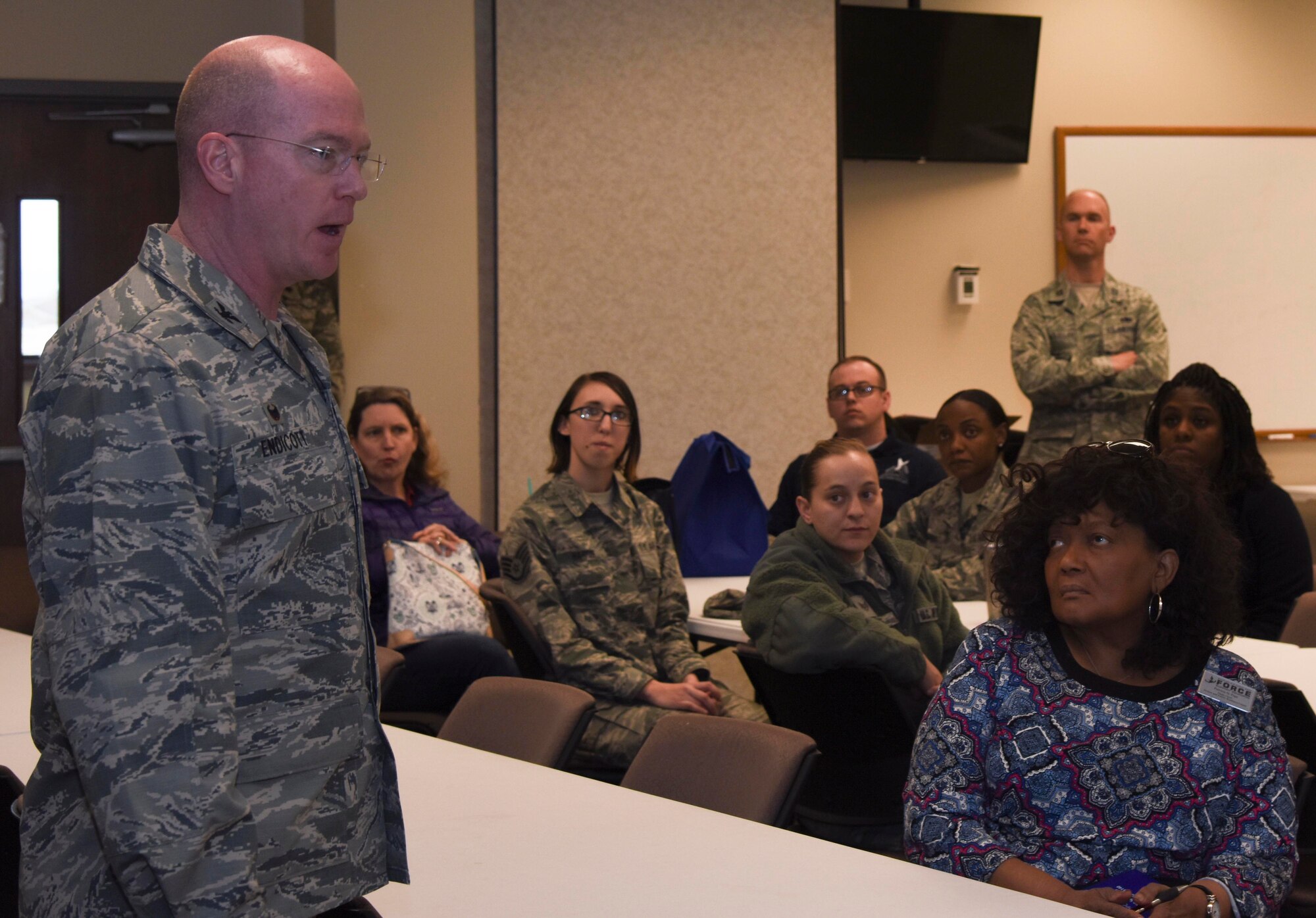 Attendees discussed personal experiences and concerns regarding the base. (U.S. Air Force photo by, Airman 1st Class Michael D. Mathews)