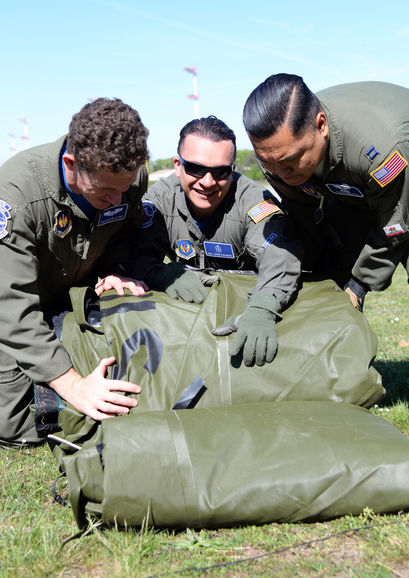 Airmen with the 86th Aeromedical Evacuation Squadron perform a readiness training exercise as part of a unit type code training on Ramstein Air Base, Germany, April 27, 2018.