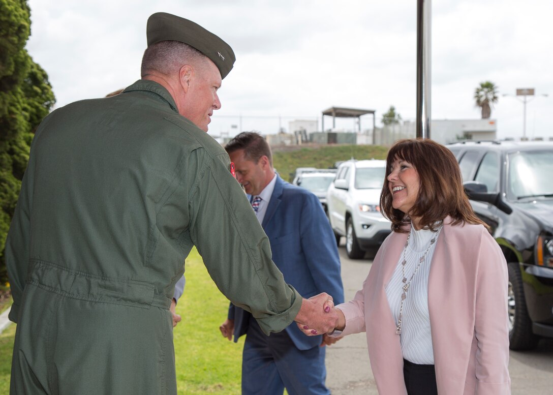 SLOTUS meets with military spouses