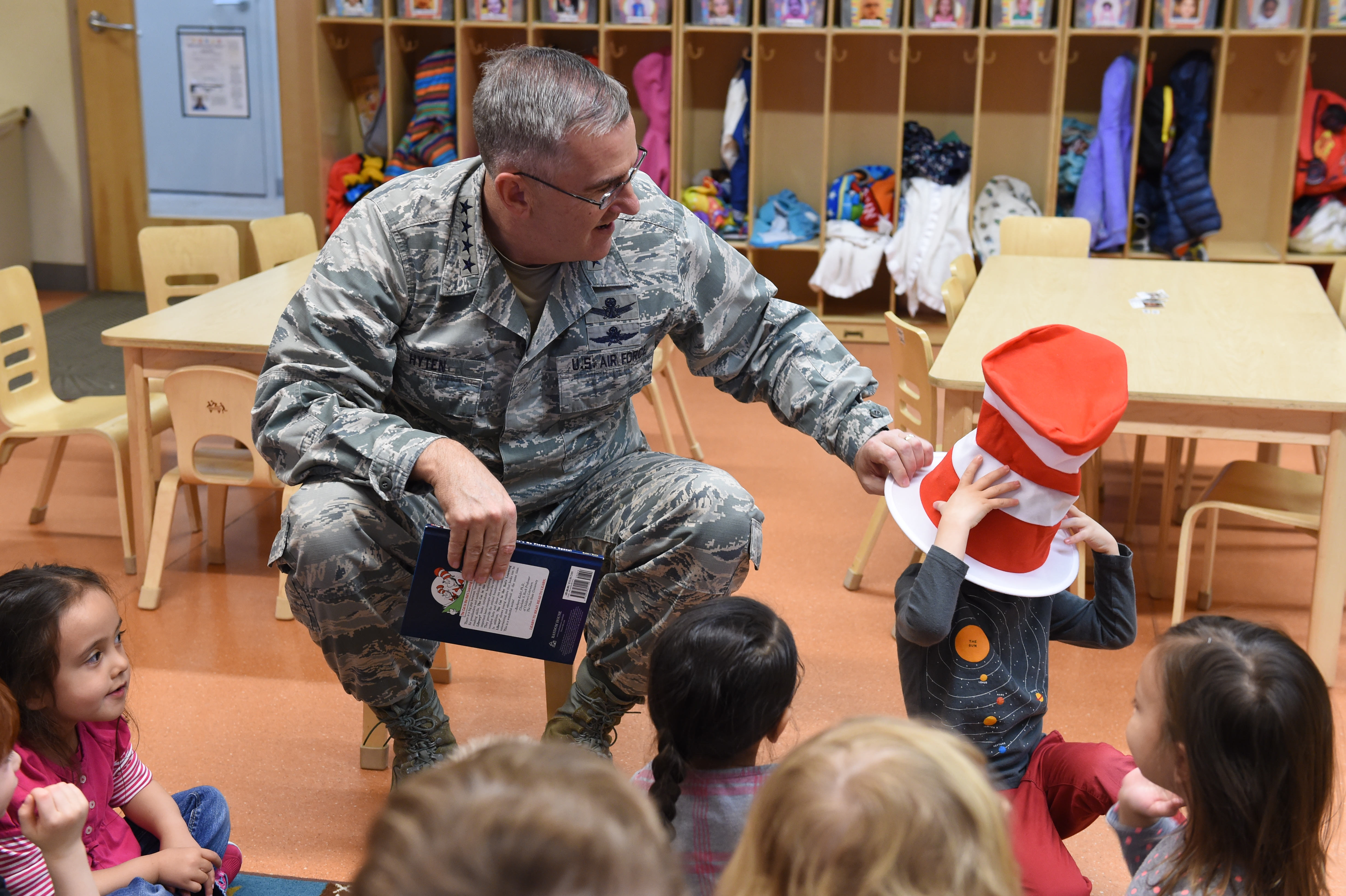 USSTRATCOM Senior Leaders Read to Future Leaders > U.S. Strategic