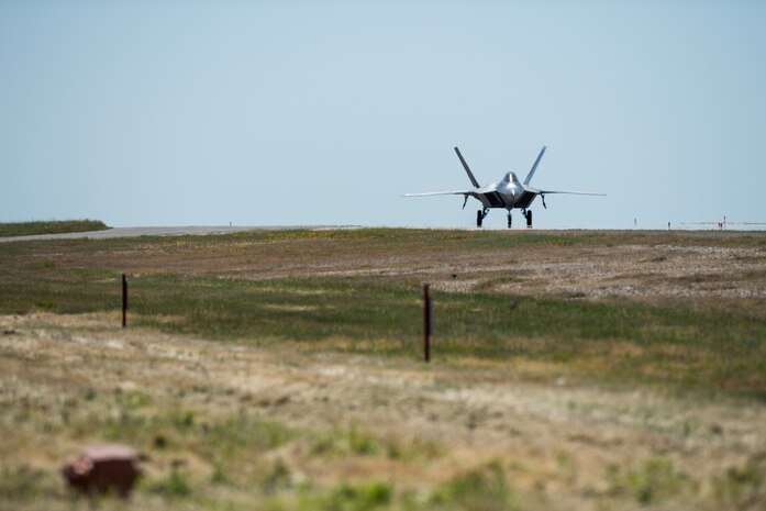 A F-22 Raptor taxis after a performance at the Air and Space Expo hosted by Beale Air Force Base, California, April 27, 2018. The Air Force has just over 180 of of these fifth generation fighters in its arsenal. (U.S Air Force photo/Senior Airman Justin Parsons)