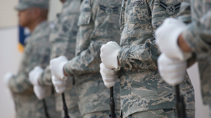 AF Honor Guard training team graduates Luke honor guardsmen