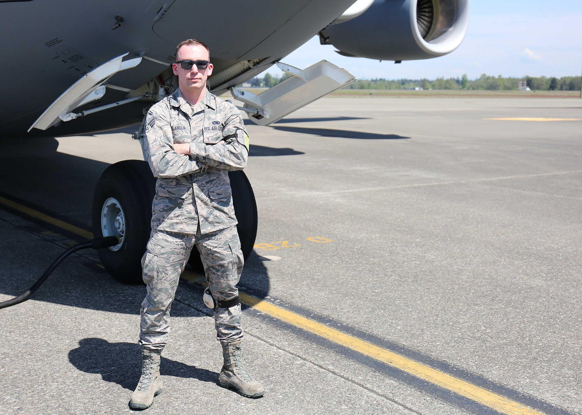 Senior Airman catches aircraft