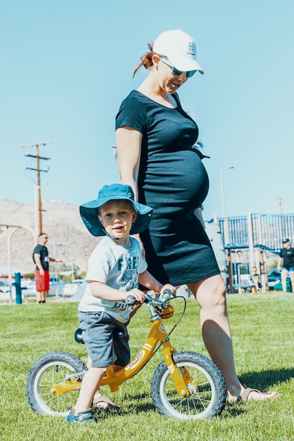 Freddy Friedewald, 2, participates in the Bike Rodeo with his mother, Capt. Kerry Friedewald, defense counsel, Legal Services Support Team, during the 4th Annual Park-2-Park Bike Ride at Knott’s Sky Park in Twentynine Palms, Calif., April 28, 2018. The purpose of Park-2-Park is to bring families and friends of Twentynine Palms together in celebration of Earth Day. (U.S. Marine Corps photo by Lance Cpl. Rachel K. Porter)