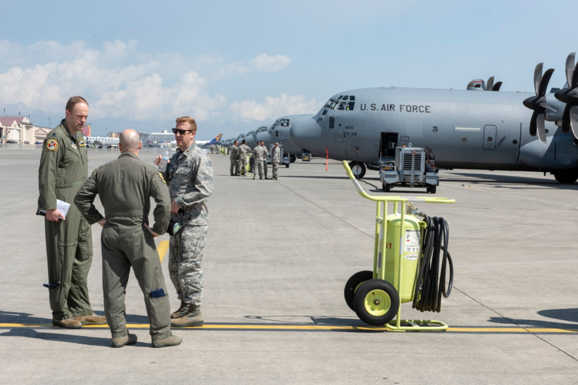 Yokota Airmen team up for airlift surge