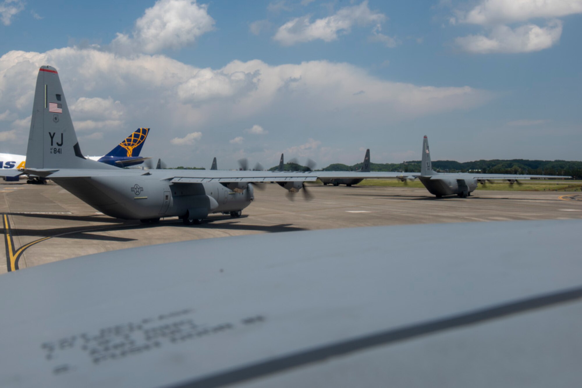 Yokota Airmen team up for airlift surge