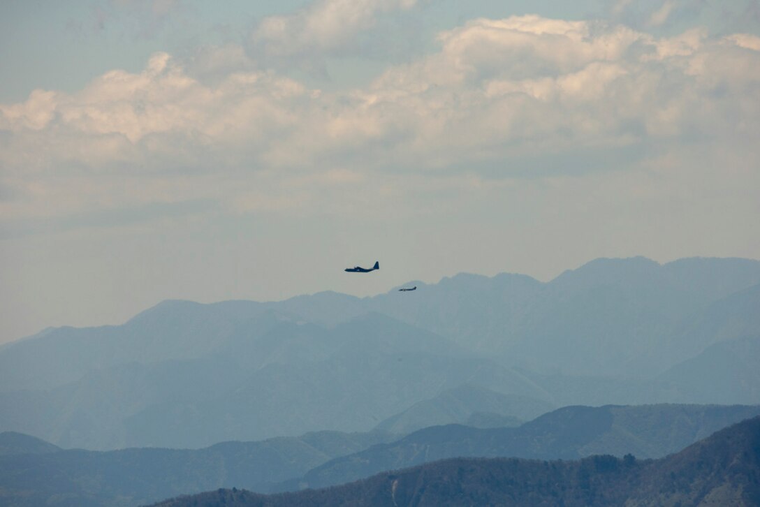 Yokota Airmen team up for airlift surge