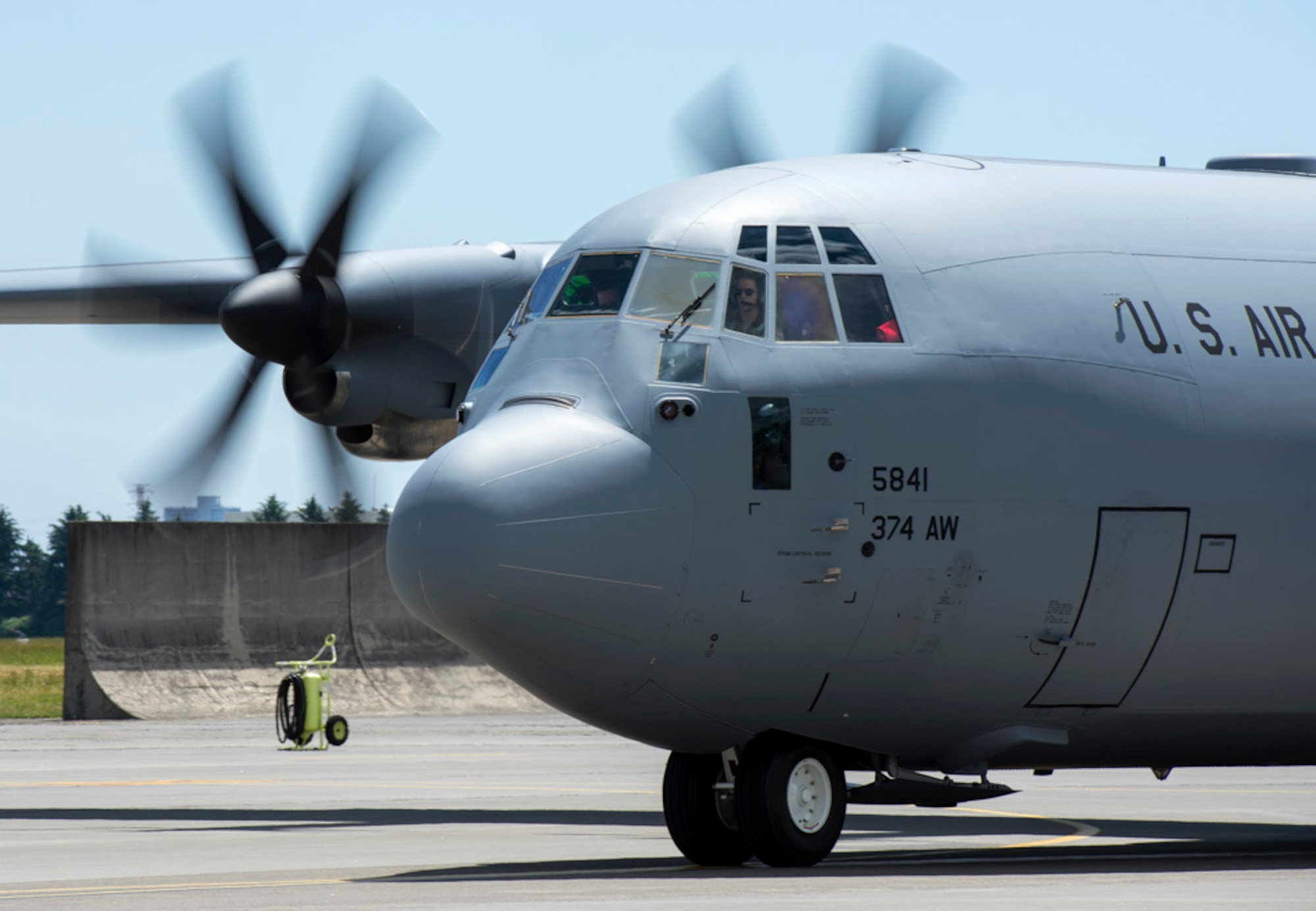 Yokota Airmen team up for airlift surge