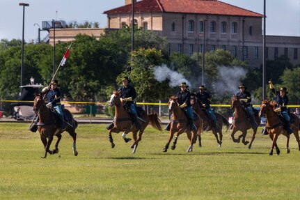 U.S. Army Soldiers with 1st Cavalry Division’s Horse Cavalry Detachment charge across the field during the annual Military Appreciation Weekend May 6, 2017 at Joint Base San Antonio-Fort Sam Houston, Texas. U.S. Army North and JBSA hosted the two-day event, which featured music, family activities, and various military demonstrations. This year, the appreciation weekend also commemorated the 300th anniversary for the city of San Antonio. (U.S. Air Force photo by Ismael Ortega / Released)