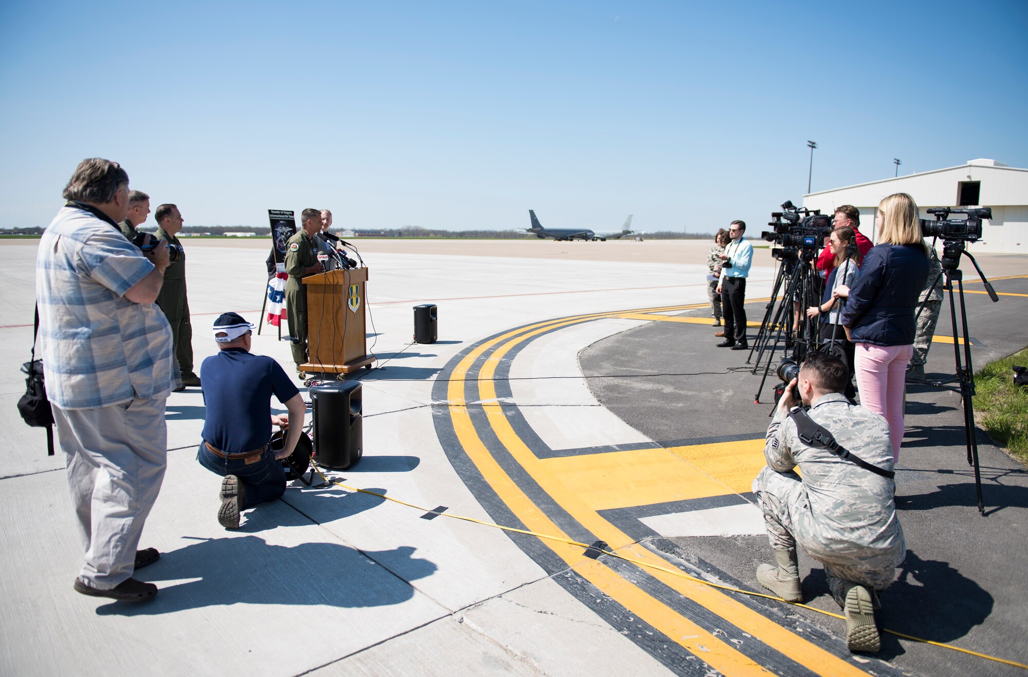 Niagara Falls ARS hosts air show press conference