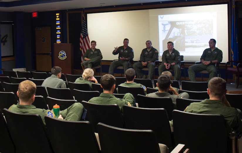 T-1A Jayhawk and T-6A Texan II jet trainer aircraft instructors from Columbus Air Force Base, Miss., speak to Joint Base Charleston pilots at the 14th Airlift Squadron on Joint Base Charleston, S.C., May 7, 2018.