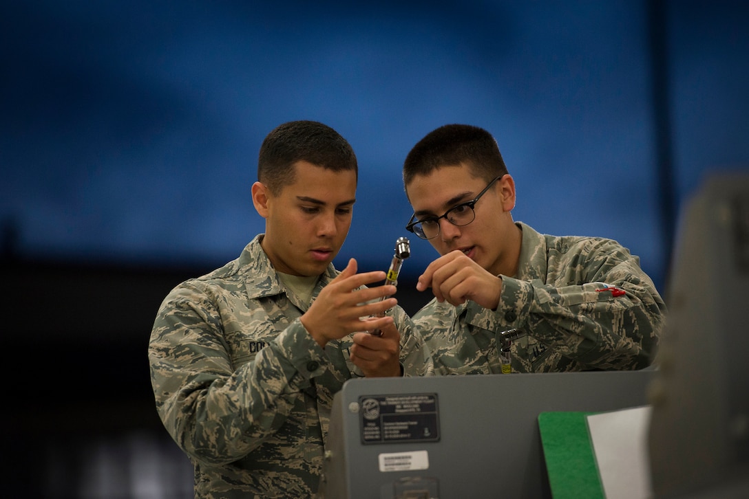 362nd Training Squadron fundamentals of aircraft maintenance course