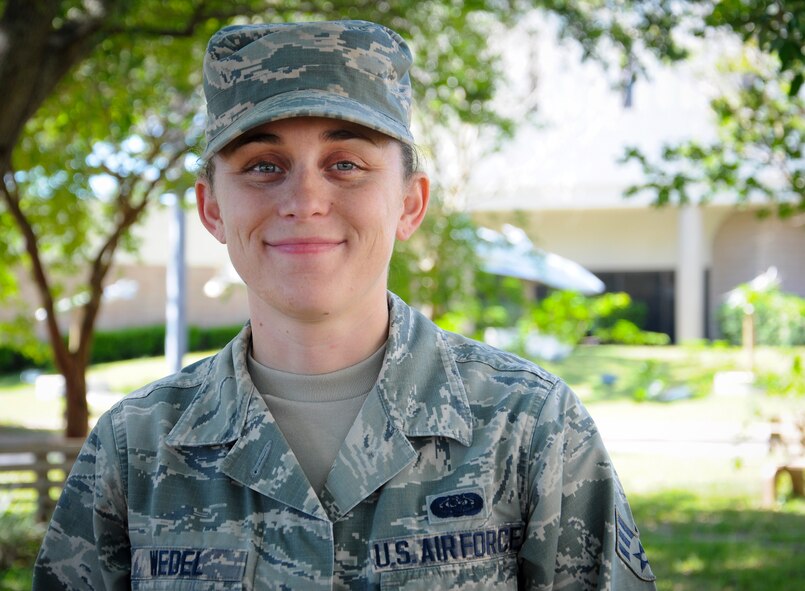 Communications Airmen