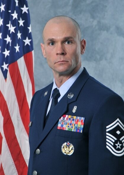official photo of SMSgt. Richard Hardin