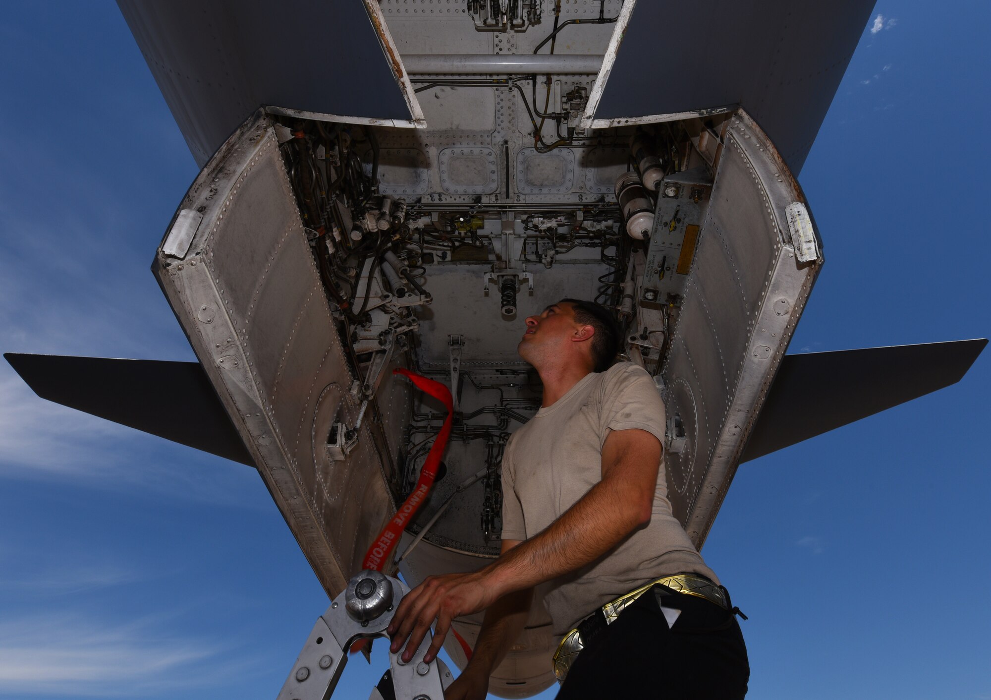 Crew Chiefs key to B-1 mission