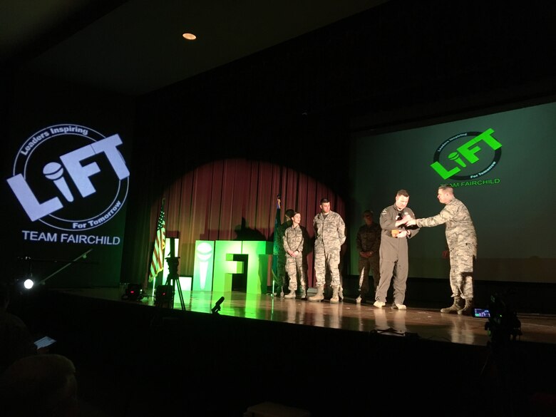 Col. Matthew Fritz, Air Mobility Command Acquisition Requirements Division chief and prior 92nd Air Refueling Wing vice commander, and Capt. Brandon Scott, 92nd ARW executive officer, were chosen as 2017 PACE award recipients for their outstanding leadership and dedication to their team during the LIFT summit. (Courtesy Photo