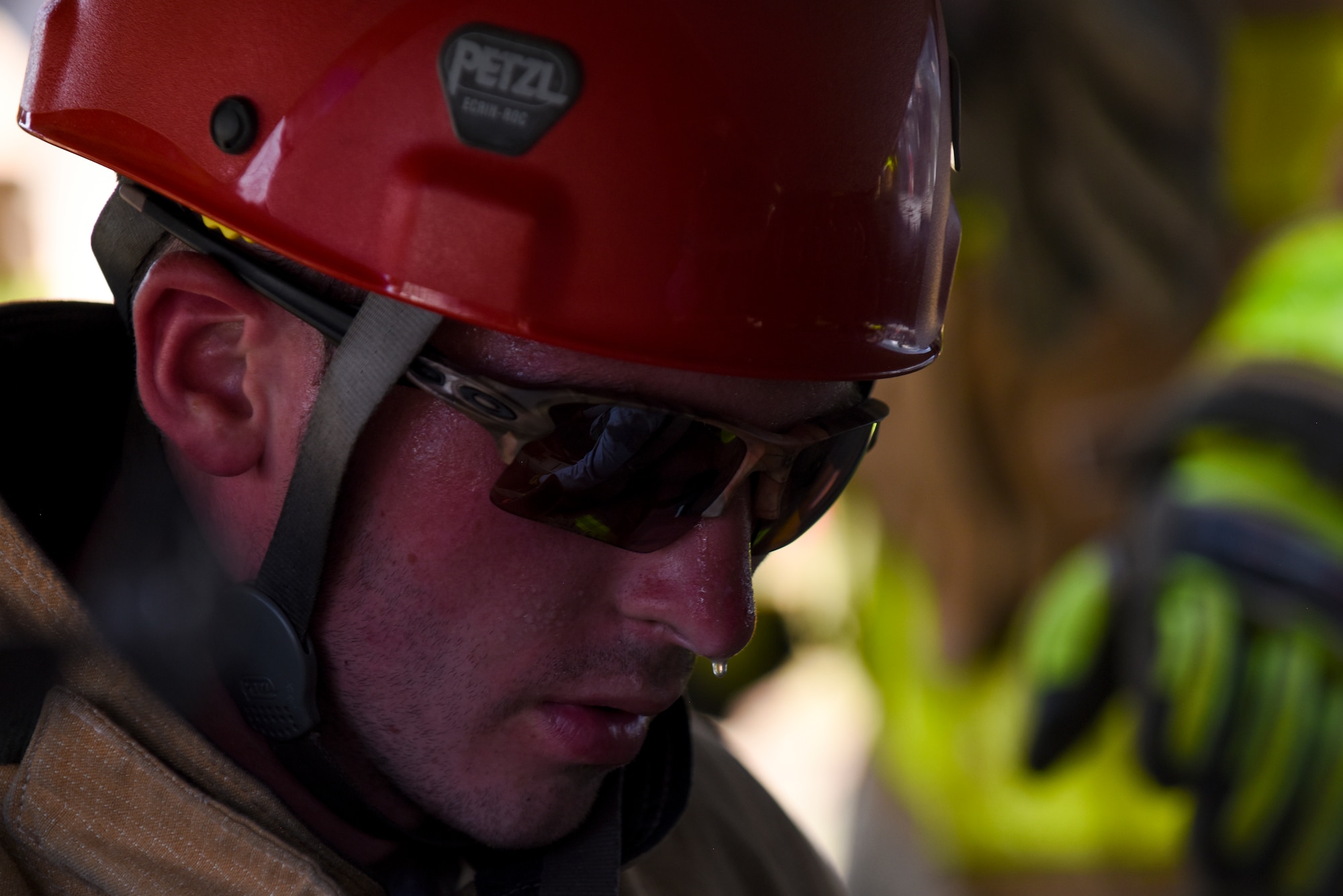 4th CES gets “crash” course in vehicle extrication