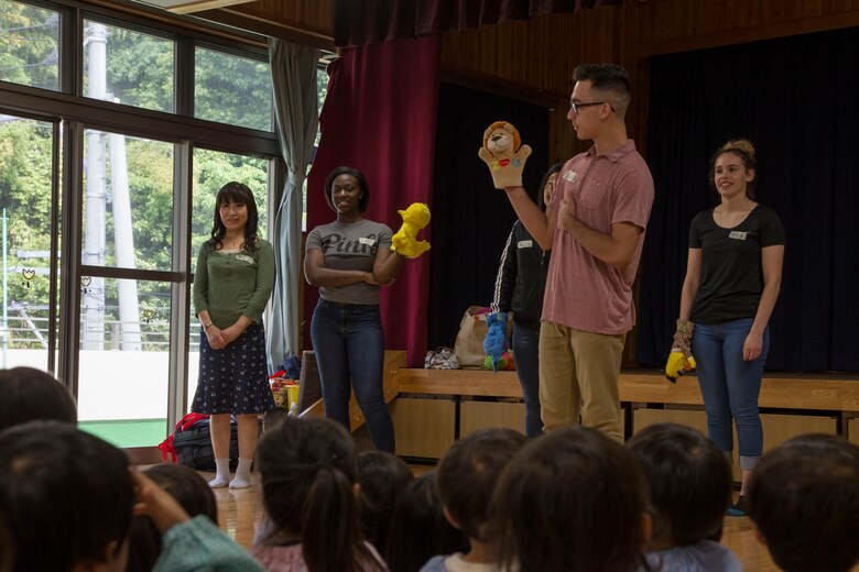 Iwakuni volunteers visit Josho Hoikuen preschool