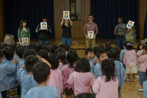 Iwakuni volunteers visit Josho Hoikuen preschool
