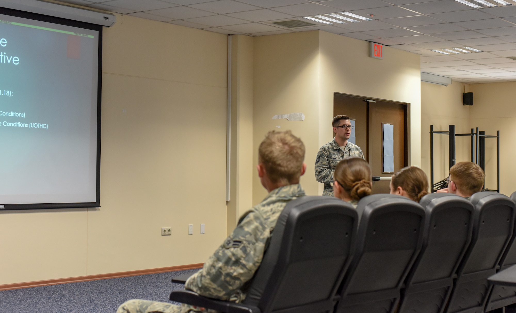 NCO in charge of general gives a briefing during FTAC.