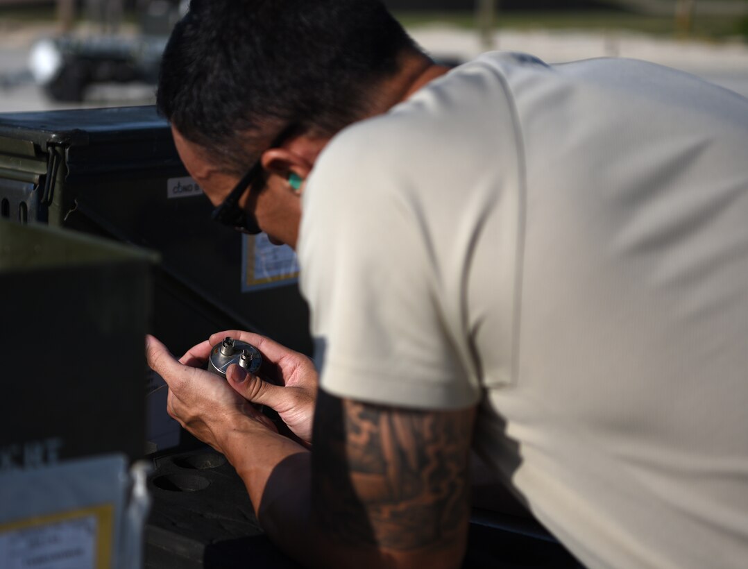 7th MUNS completes first bomb build on new MAC Pad