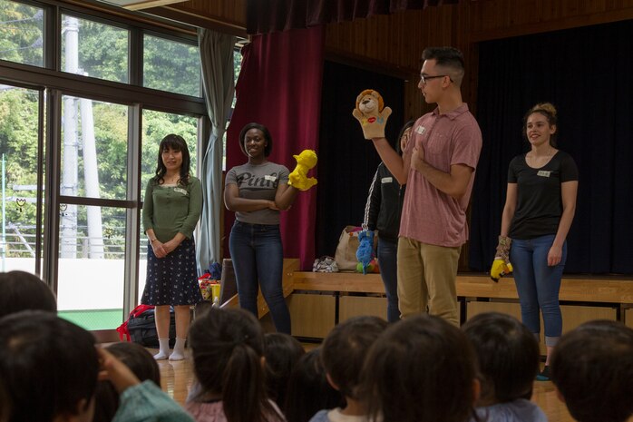 Iwakuni volunteers visit Josho Hoikuen preschool