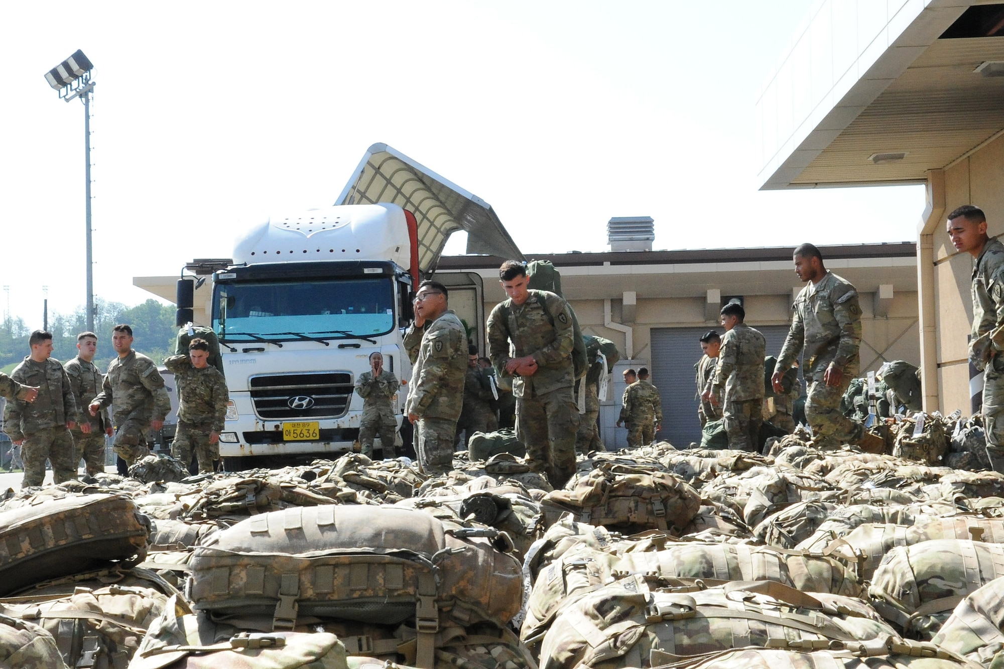 Korean air military baggage hotsell