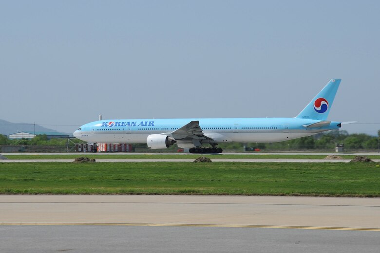 A Korean Air Boeing 777 aircraft prepares to take off during the Mutual Airlift Support Agreement (MASA) exercise at Osan Air Base, Republic of Korea May 4, 2018. Close coordination between U.S. Transportation Command at Scott Air Force Base, Illinois, the ROK Air Force, U.S. Forces Korea, Korean Air and the Osan Air Base team was required to accomplish the transport of more than 500 Soldiers to exercise Balikatan in the Philippines, a first for Osan Air Base. (U.S. Air Force photo by Tech. Sgt. Ashley Tyler)