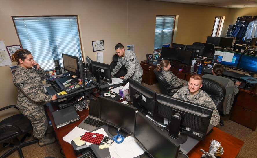 5th CS client systems technicians upgrade MAFB computers