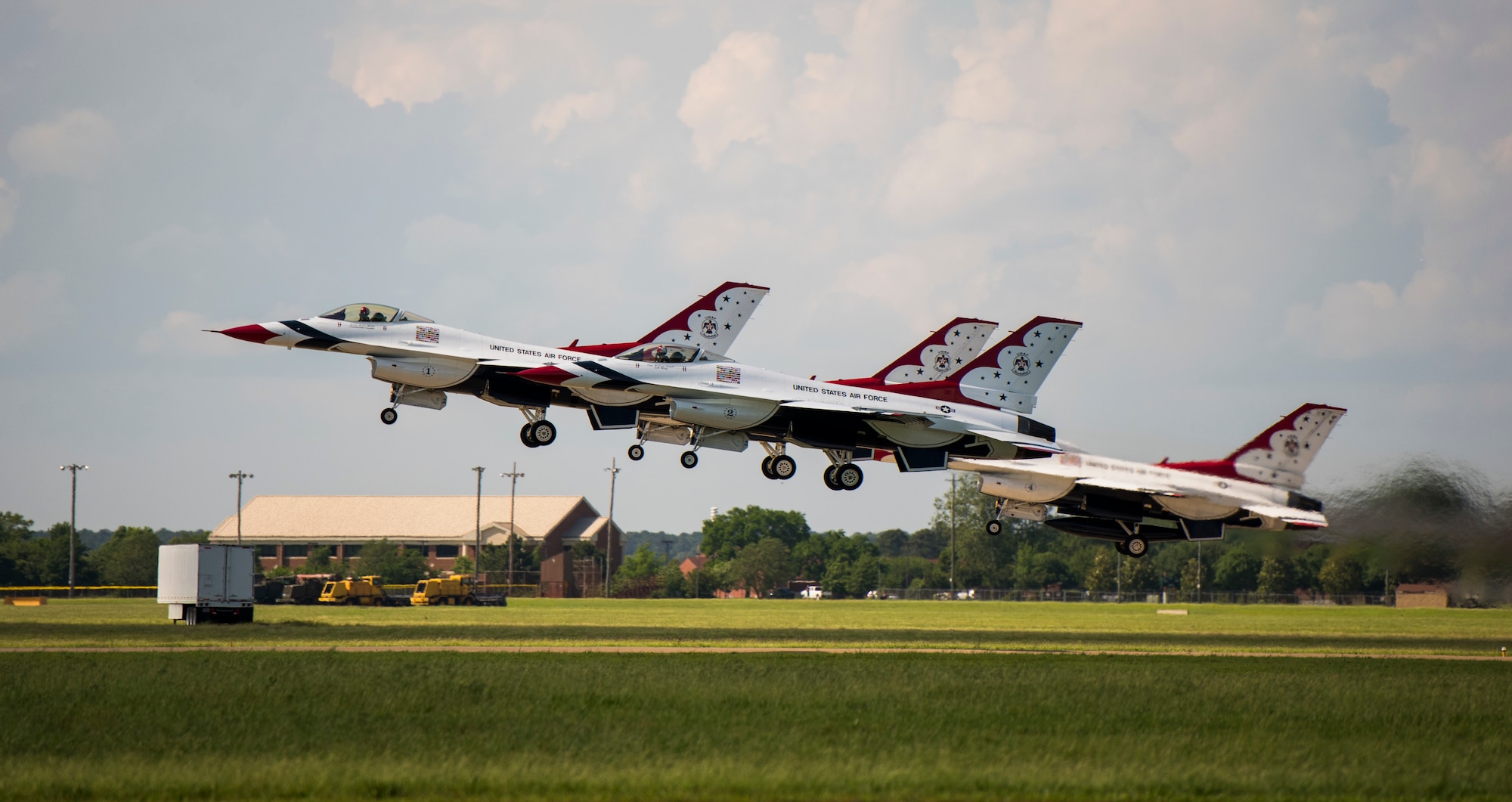 The U.S. Air Force Thunderbirds take off during Airpower Over Hampton Roads JBLE Air and Space Expo at Joint Base Langley-Eustis, Virginia, May 20, 2018.