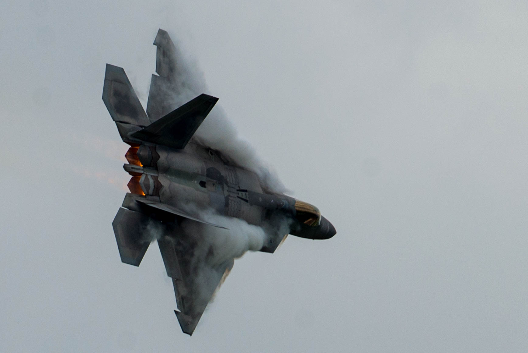 JBLE hosts community during air show