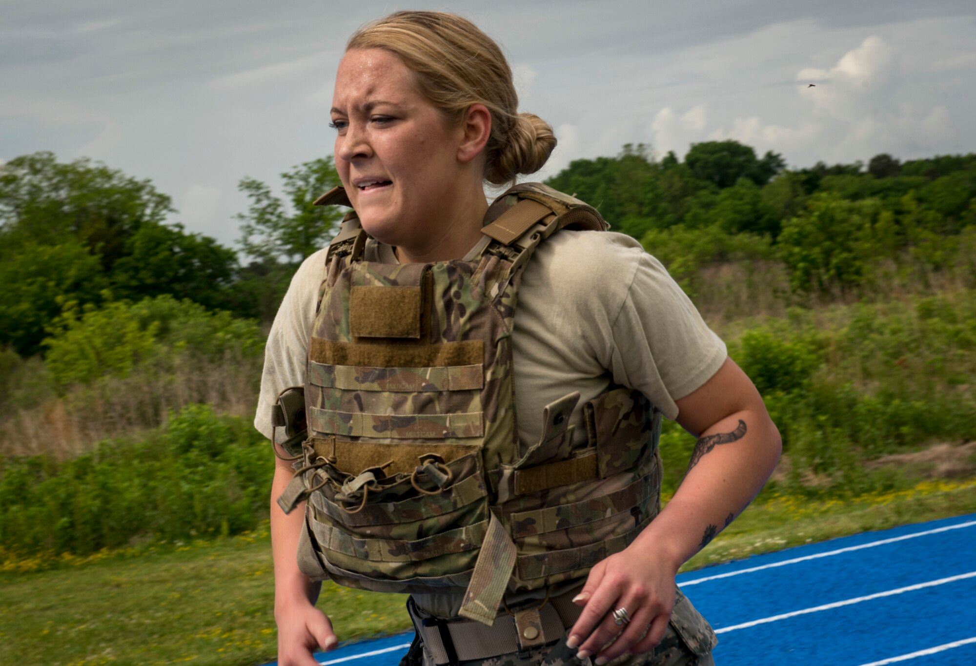 U.S. Air Force Airman 1st Class Brooklyn Barrick, 633rd Security Forces Squadron installation entry controller, competes in the National Police Week Defenders’ Challenge at Joint Base Langley-Eustis, Virginia, May 16, 2018.