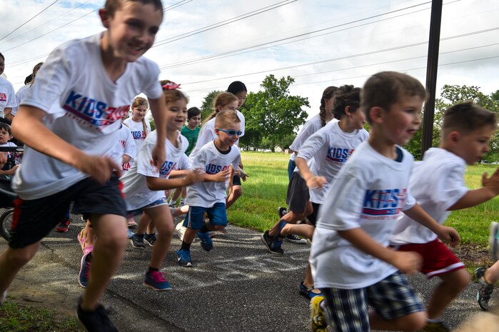 Joint Base Charleston Youth Center members start their color run May 18, 2018, at JB Charleston, S.C.