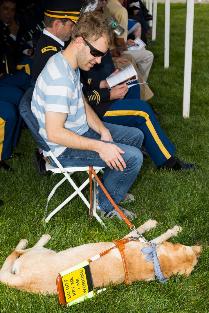 Man’s best friend: Distribution employee’s daily life enhanced by guide dog