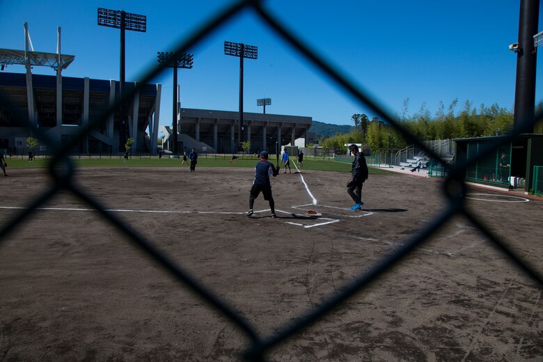 Yamaguchi Track Association hosts US-Japan friendship softball tournament