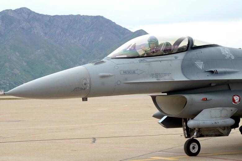 Major Brian “Chewy” Lewis, 79th Fighter Squadron, returns from an F-16 training mission, May 10, 2018, at Hill Air Force Base, Utah. The unit from Shaw Air Force Base, South Carolina, participated in a Weapons System Evaluation Program, or WSEP, exercise conducted by the 86th Fighter Weapons Squadron, a Hill tenant unit. (U.S. Air Force photo by Todd Cromar)