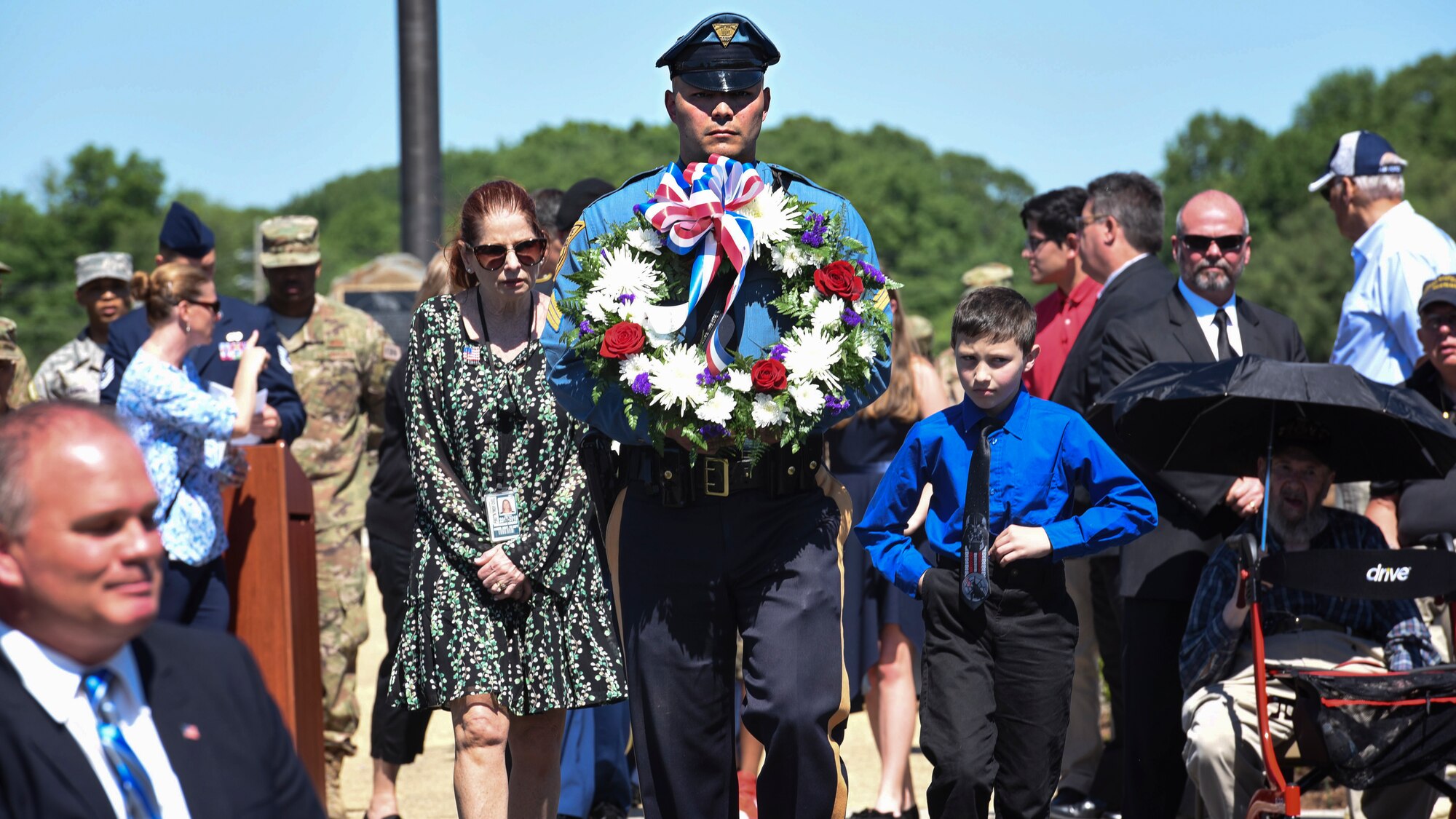 PARADE OF WREATHS