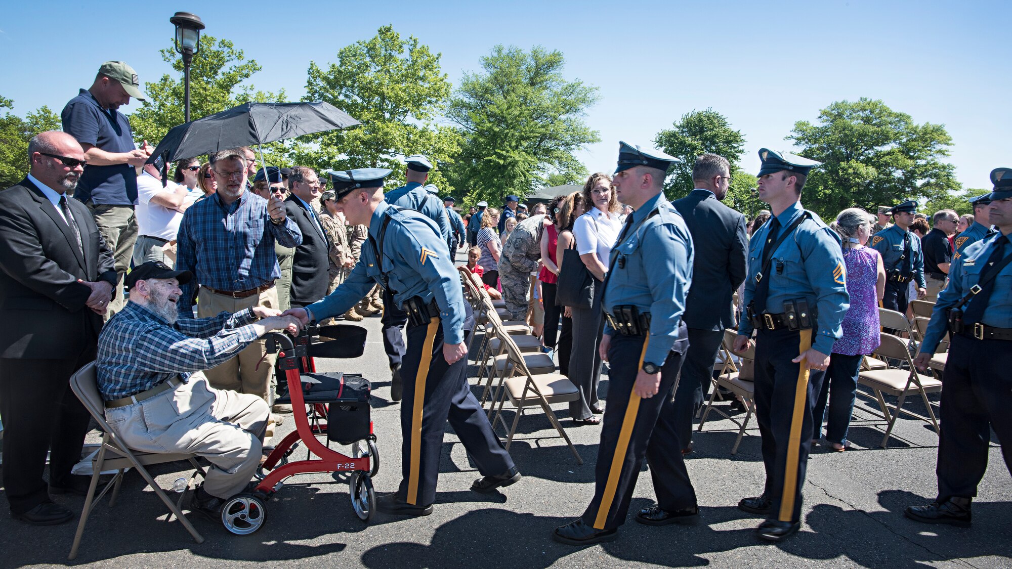 PARADE OF WREATHS