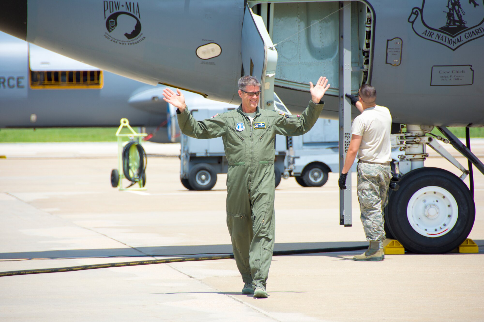 Saying Goodbye to the KC-135: Colonel's Fini Flight