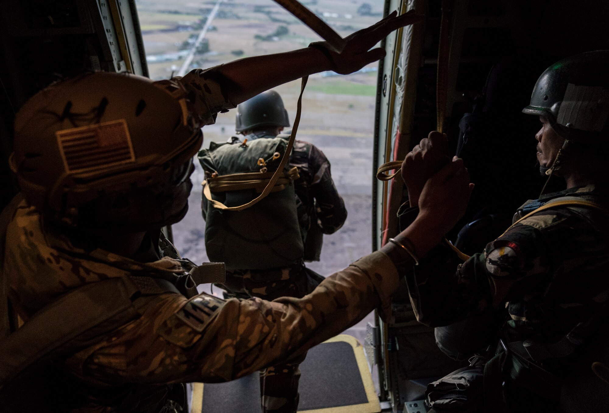 Bilateral friendship jumps at Balikatan 2018