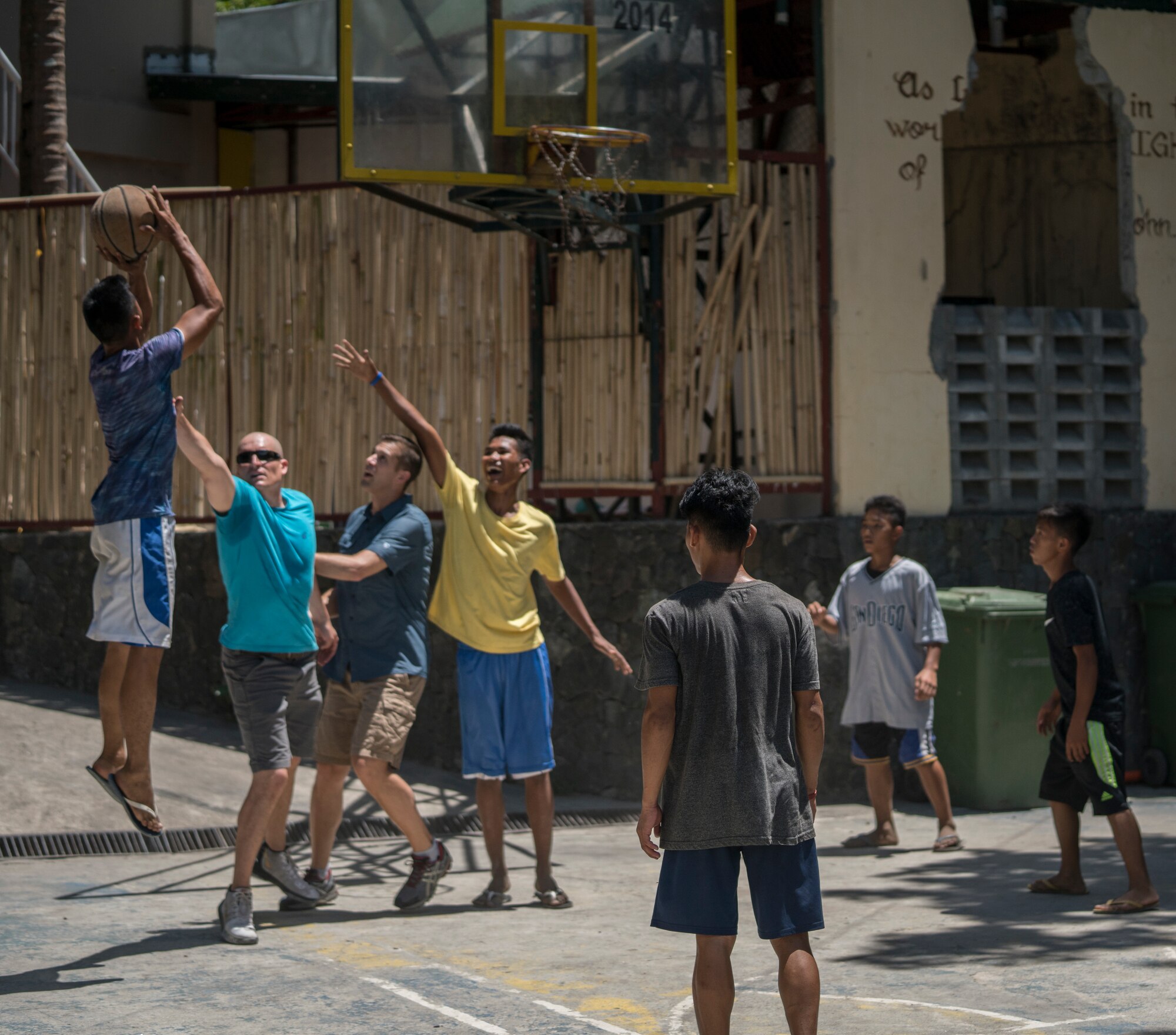 Airmen bring charity to local Philippine children’s home