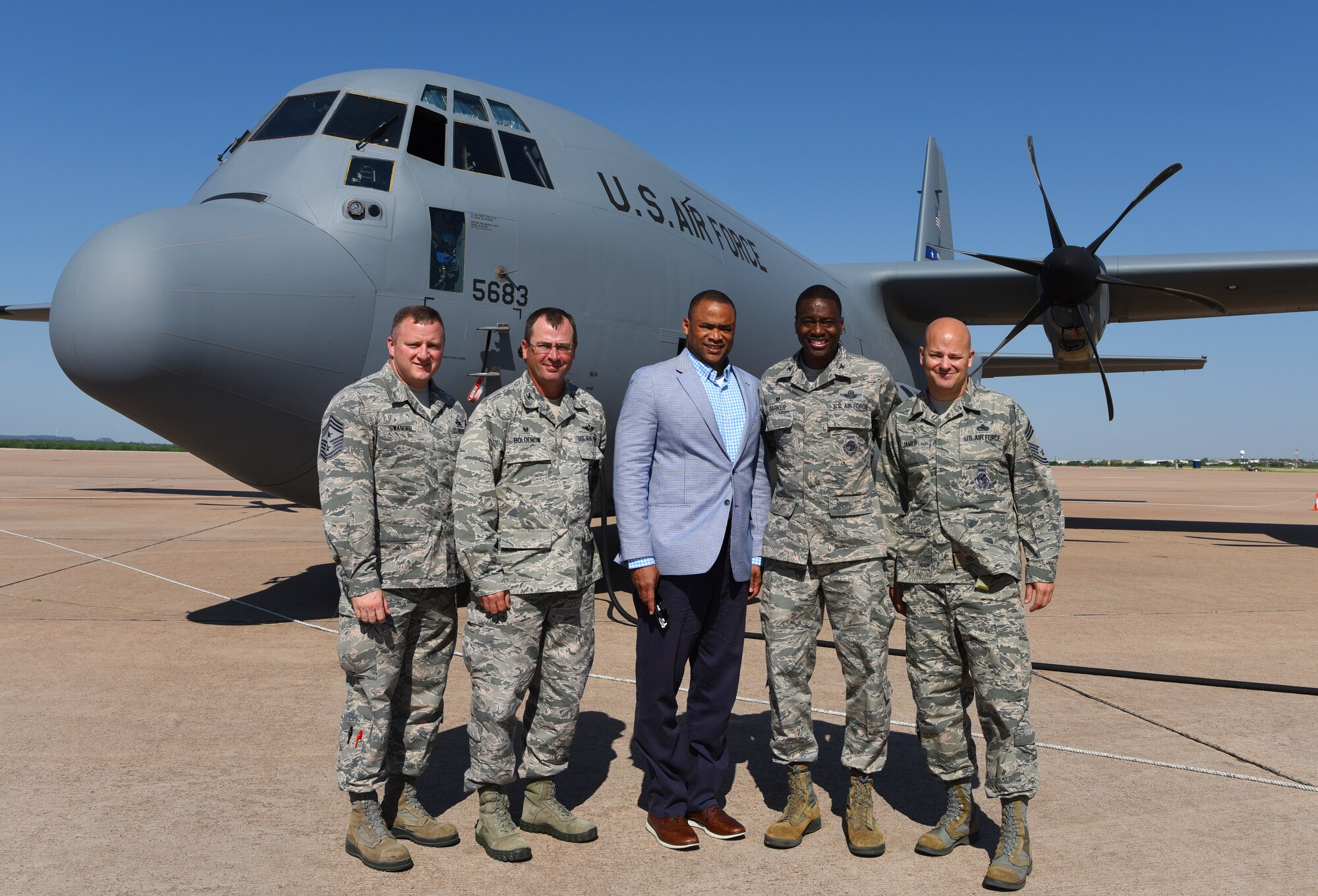 Congressman Veasey visits Dyess
