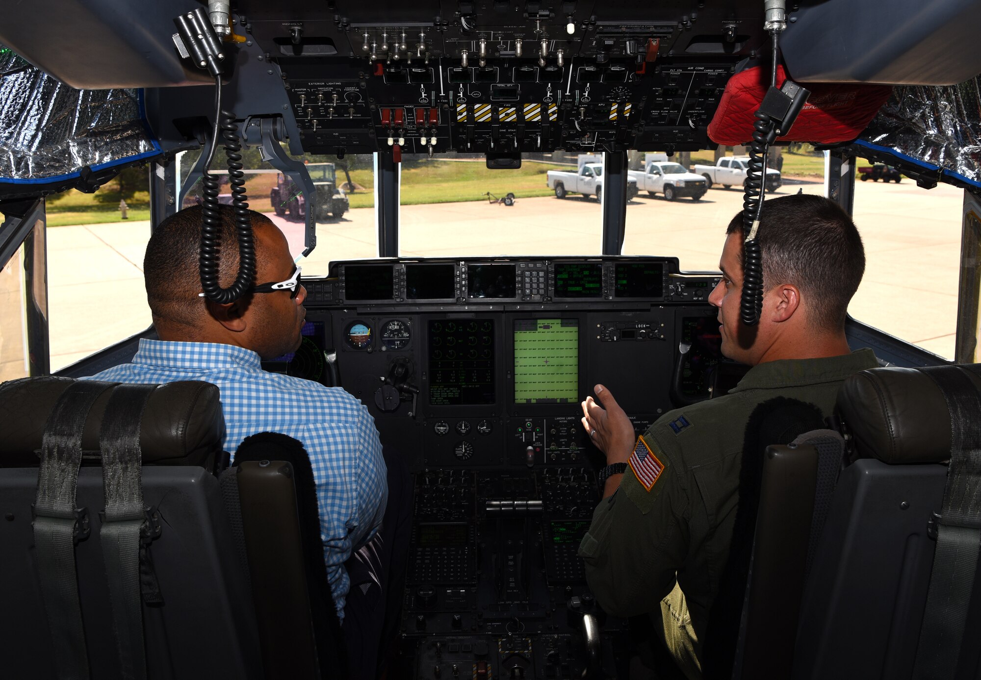 Congressman Veasey visits Dyess