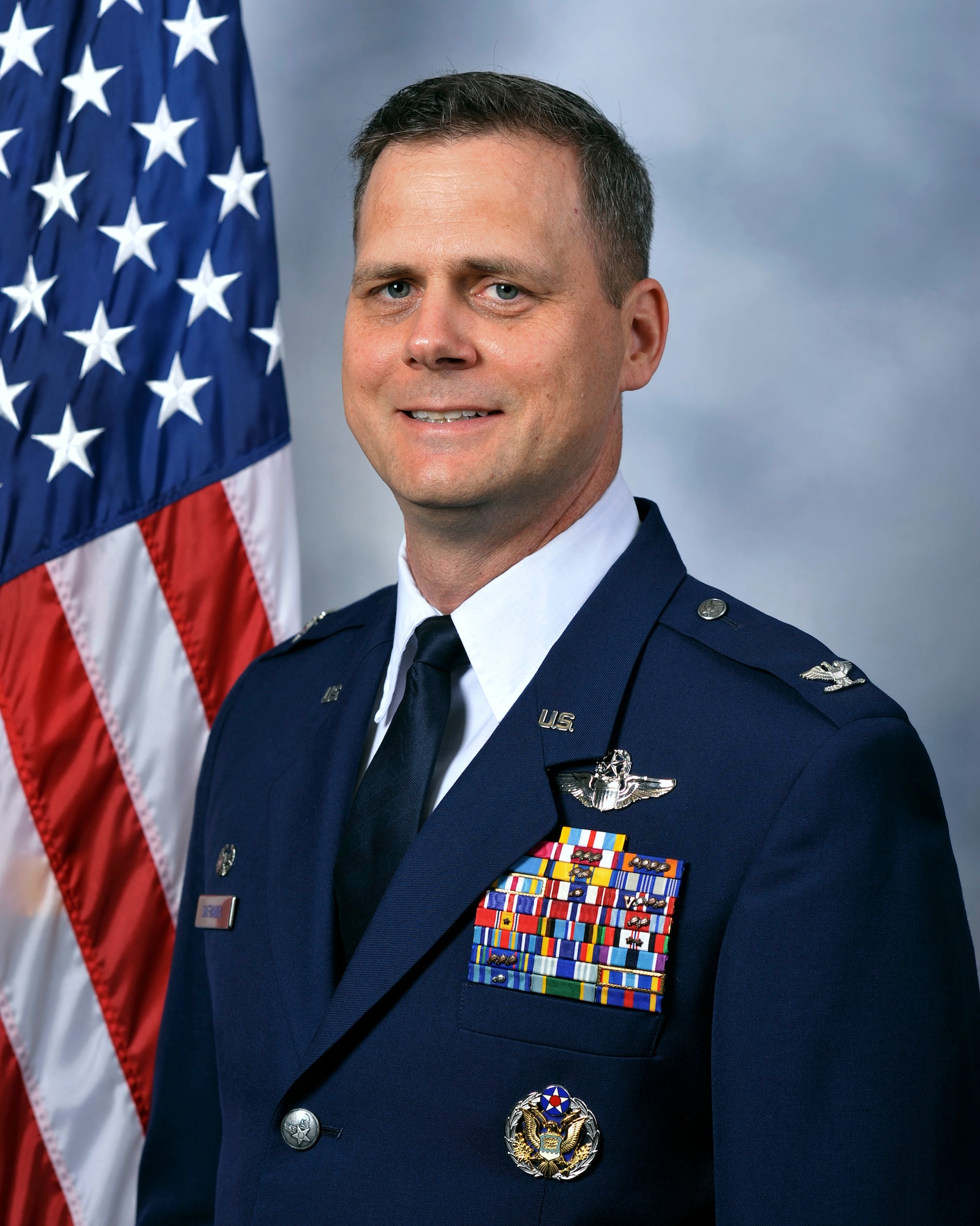 Colonel Joel W. Safranek is the Commander, 436th Airlift Wing, Dover Air Force Base, Delaware. As commander, he is responsible for a combined C-5 and C-17 wing providing worldwide movement of high-priority personnel and cargo. Dover AFB is home to Air Force Mortuary Affairs Operations, the Department of Defense’s largest aerial port and the Air Mobility Command Museum.