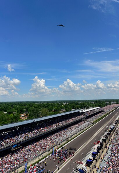 B-2 performs flyover before the 2018 Indianapolis 500