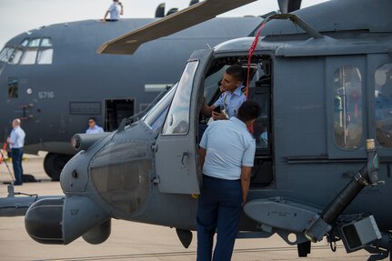 Latin American Cadets visit SOUTHCOM air component